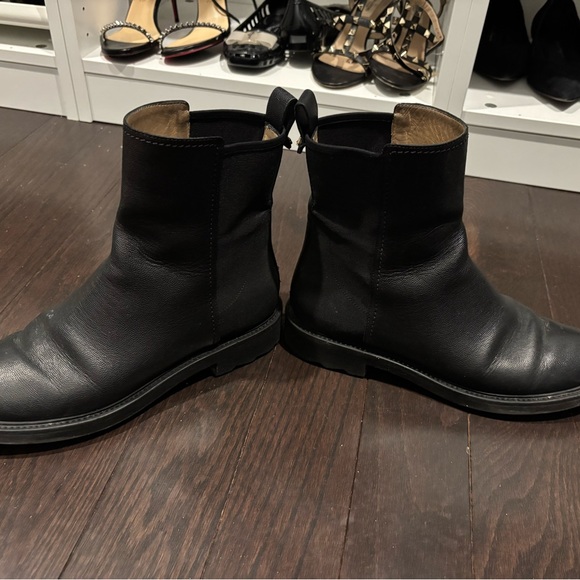 Salvatore Ferragamo Black Leather boots Authentic - Picture 3 of 7